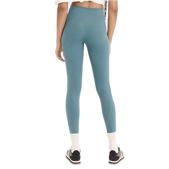 J.Crew High-Rise Leggings CloudStretch Moisture-Wicking - Picture 2 of 8